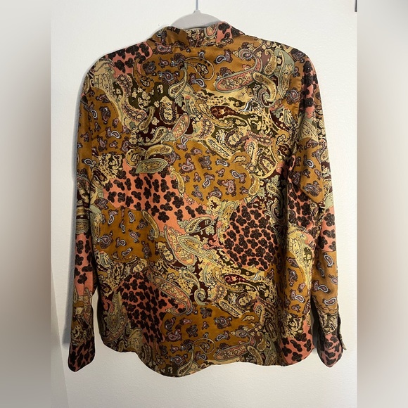 Lemon Grass Women’s Vintage Paisley and Leopard Print Button-Up Shirt - Picture 3 of 5